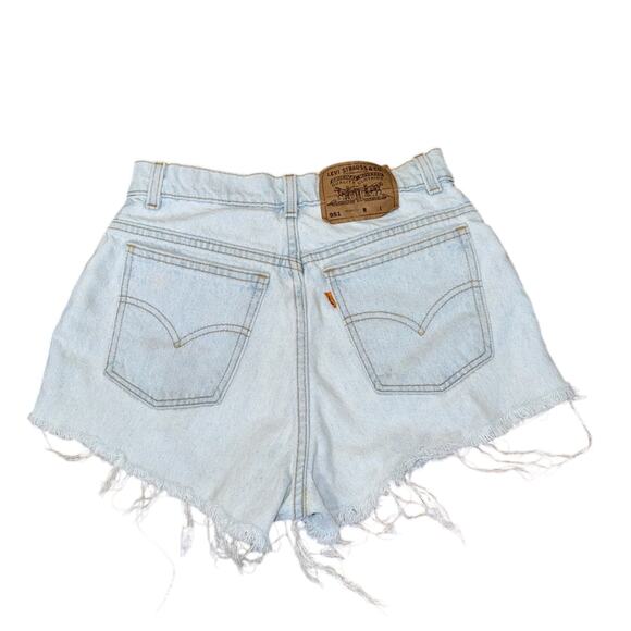 Levi’s Vintage90s Distressed Orange Tab Blue Denim Shorts Size 8 - Picture 2 of 3